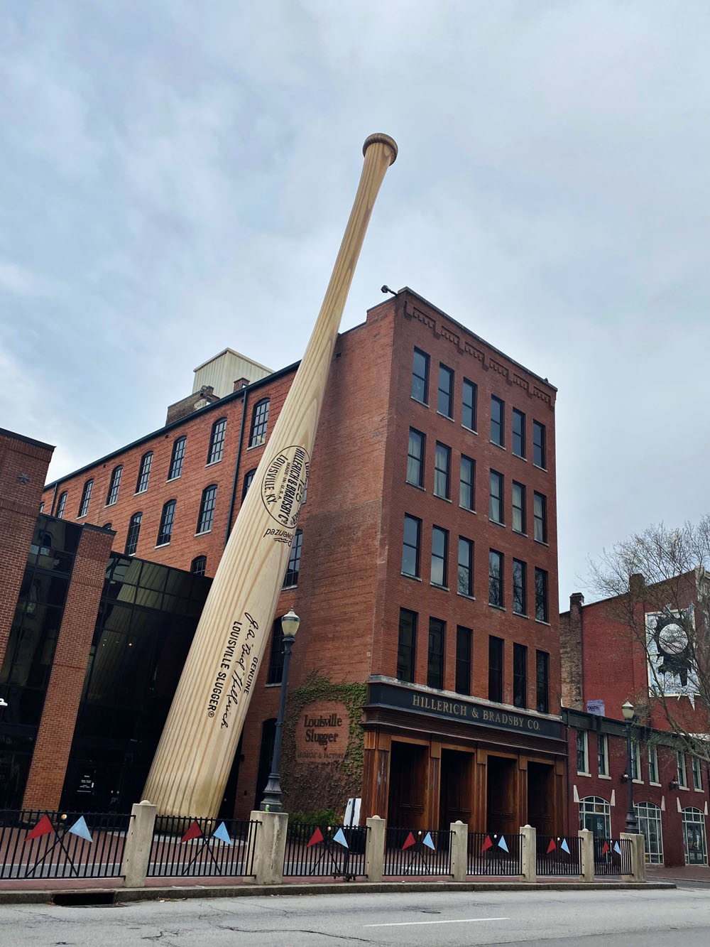 louisville slugger tour